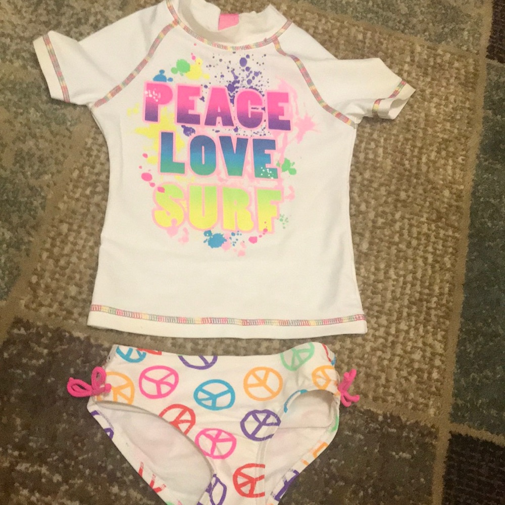 4T girls bathing suit